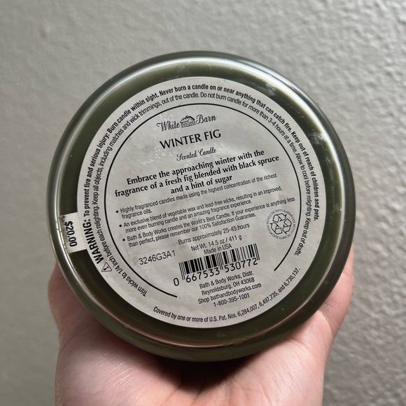 SOLD/B&BW White Barn Winter Fig candle - Picture 2 of 4